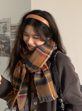 小众2021格子围巾女冬季韩版z披肩两用春秋百搭保暖加厚款英伦经