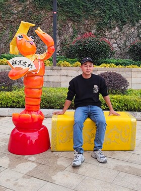 海鲜烧烤店开业装饰品餐厅户外大型摆件发光小龙虾模型玻璃钢雕塑