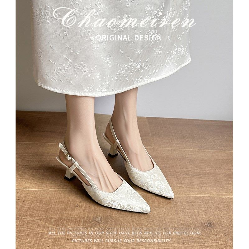 2025夏季新款中式单鞋刺绣包头小猫跟凉鞋女尖头一字带细跟高跟鞋,淘宝优惠券,粉丝福利购,淘宝优惠卷