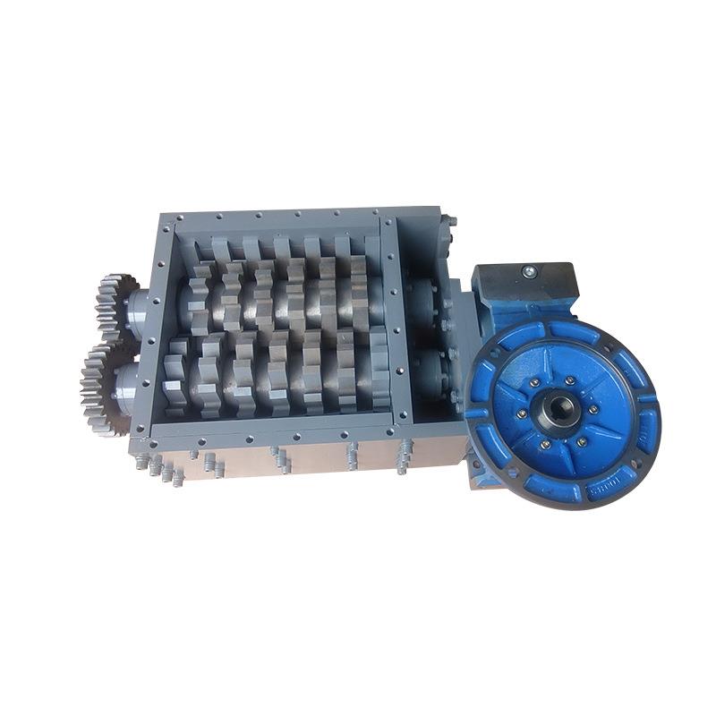 Shredder chassis wood iron sheet domestic industrial waste newspaper glass biaxial plastic