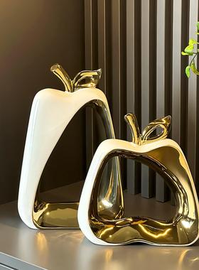 轻奢高档家居新房子客厅电视柜酒柜入门玄关苹果摆件高级感装饰品