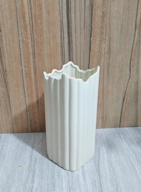 陶瓷花瓶新居摆欧式简设约风软工手提壶品桌面摆件新房装装修艺装