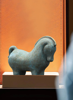 陶瓷马摆件工艺品办公室客厅酒柜书架新中式家居装饰招财开业礼品