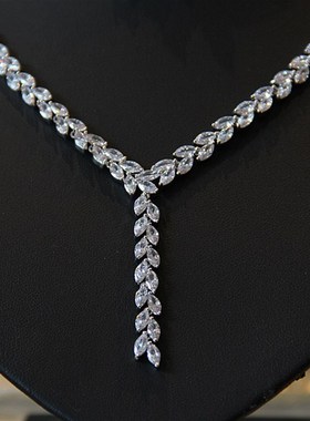 经典吊坠婚纱礼服配饰锆石项链耳环套装婚礼宴会首饰新娘结婚饰品