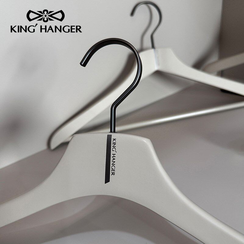 KH高端米灰色实木衣架衣柜衣帽间专用木质衣挂大衣无痕护衣衣撑,淘宝优惠券,粉丝福利购,淘宝优惠卷