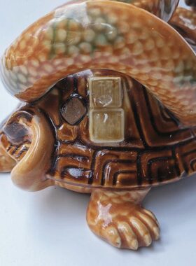 艺龟刘炳湾客厅动物家居装饰摆件玄关柜石桌面龙头公仔陶瓷手工