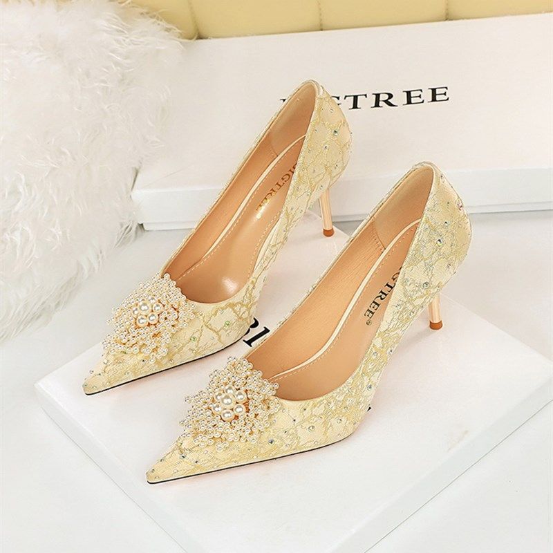 婚鞋女高跟鞋浅口尖头水钻珍珠花朵仙女风大码金色婚纱鞋宴会单鞋,淘宝优惠券,粉丝福利购,淘宝优惠卷