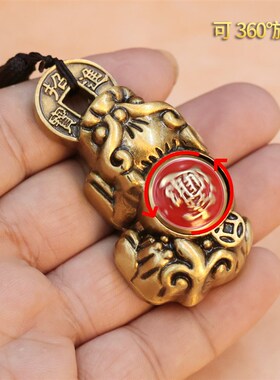 黄铜实心招财咬钱貔貅手把件招财进宝文玩中式车载吊坠黄铜工艺品