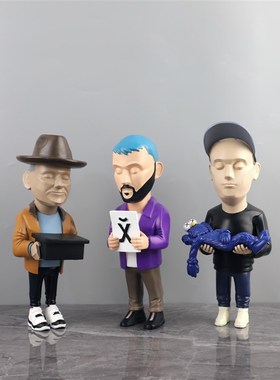 北欧创意卡通潮玩主理人公仔手办摆件玄关电视柜书房软装家居饰品