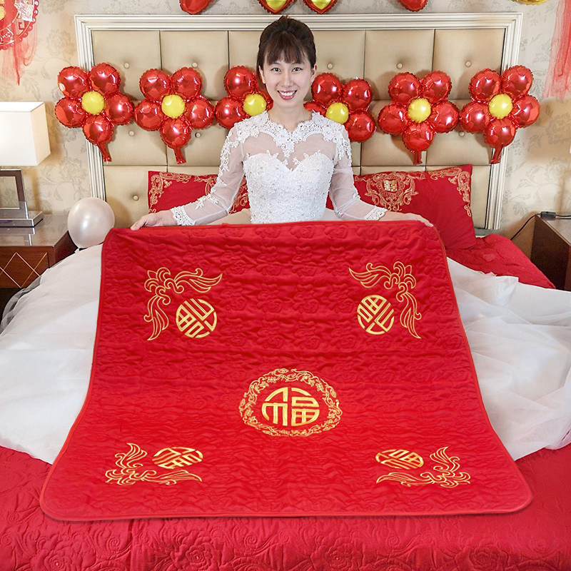 结婚新娘坐福垫新款坐福小被子床上婚礼出嫁男方婆家坐垫刺绣喜,淘宝优惠券,粉丝福利购,淘宝优惠卷