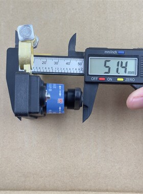 汽车电瓶断电开关纯铜电瓶断电闸卡子电源保护器车用防漏电防亏电