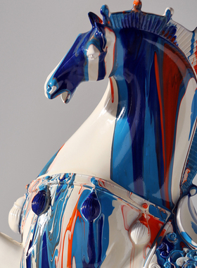 现代淋色流彩马艺术摆件客厅玄关办公室书房桌面装饰招财创意摆设