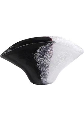 现代轻奢样板间客厅玄关柜展示柜装饰摆件喇叭狗装饰画摆设装饰品