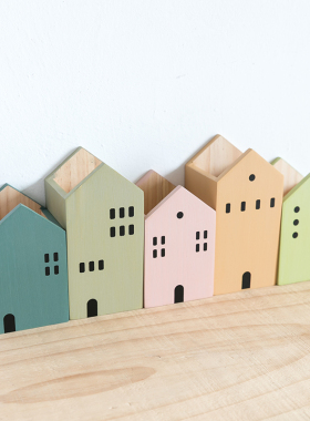 阿楹 创意可g爱房子木质笔筒摆件 艺术治愈系办公室书房桌面小装