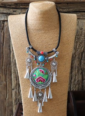 新款特色c民族风格刺绣项圈苗银饰品挂脖项圈大型节日舞台演出配