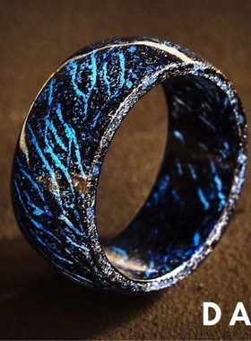 夜光戒指男女树脂变色发光炫酷动B漫会发光的魔戒吸光戒子潮男学