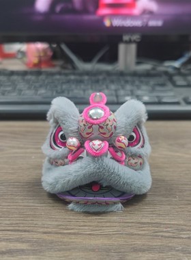 醒狮汽车饰品摆件新款网红中控台F高级感男士车载车内车上小