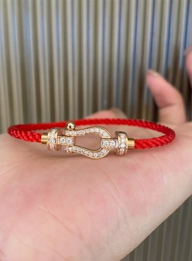 2025新d款马蹄扣手链女满钻钢丝手绳本命年红绳幸运航海扣情侣手