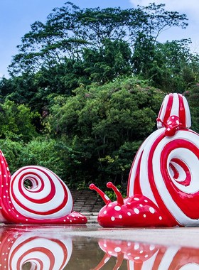 户外发光网红大蜗牛玻璃钢雕塑园林景观小区植物草羊动物装饰摆件