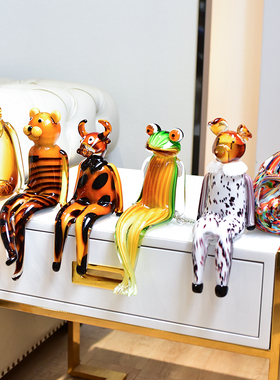 创意琉璃生肖动物坐姿摆件现代轻奢装饰客厅酒柜书柜家居饰品摆设