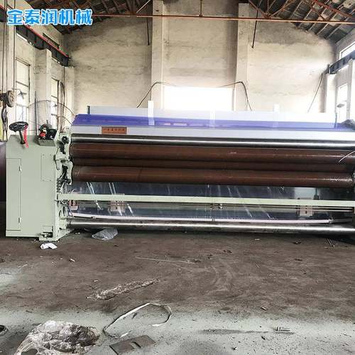 金泰润销售纺织设备塑料彩条篷布机喷水塑料编织机 - 图1