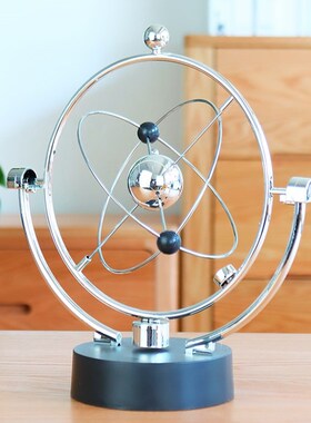 日本进口精工牛顿摆球永动机仪磁悬浮混沌小摆件办公桌创意家居