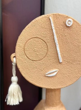 创意侘寂复古抽象耳环人摆件流苏情侣宿客厅电视柜设计师家居饰品