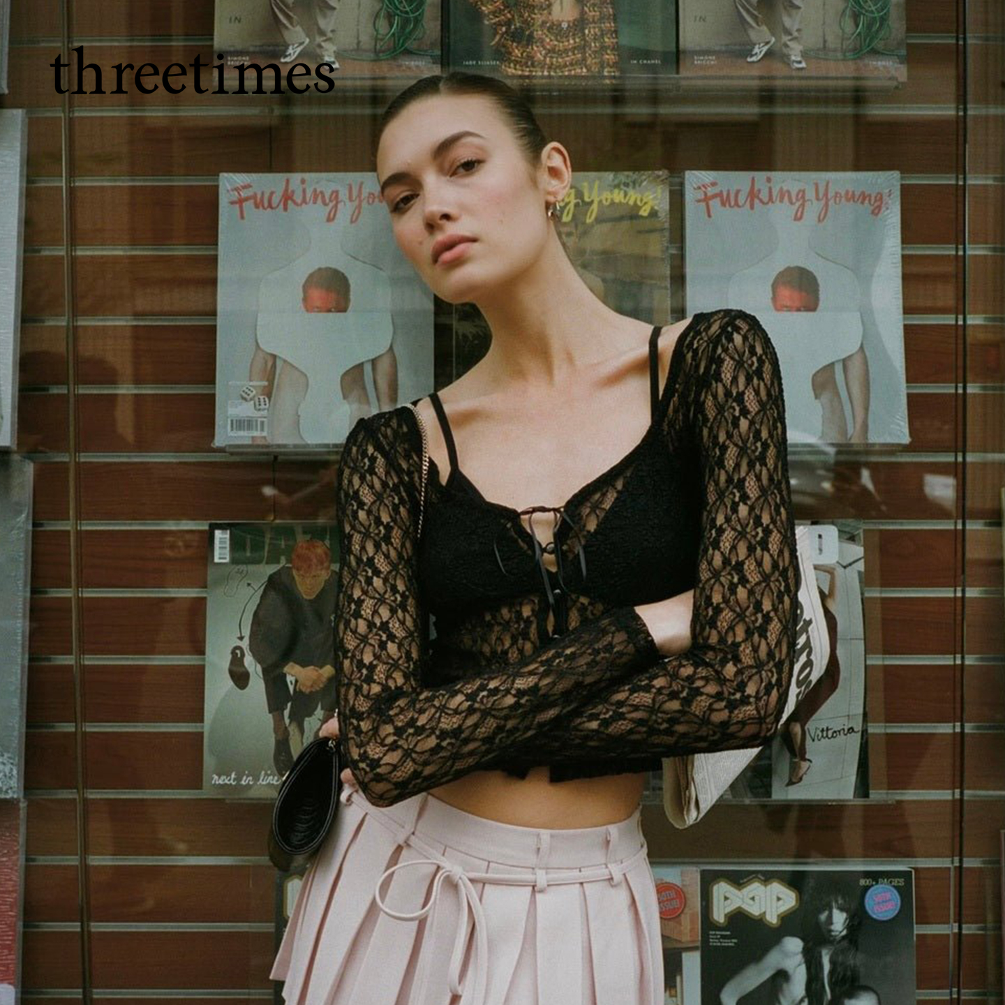 threetimes2025法式绝美打底蕾丝叠穿内搭独特别致长袖修身上衣女 - 图0