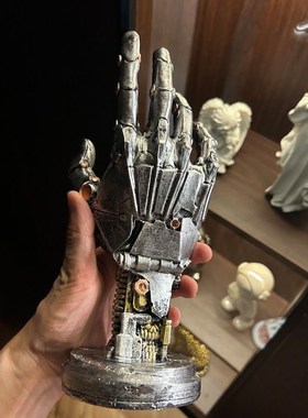 赛博朋克机械手摆件男生生日礼物游戏手柄支架桌面支架拍照背景