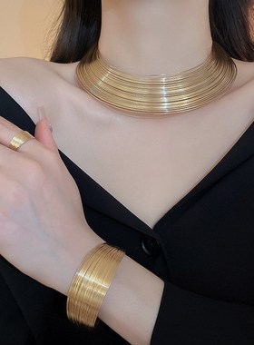 珍珠项链颈链耳环套装轻奢小众高级感毛衣链2024新款晚礼服配饰女