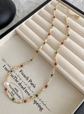 彩色珍珠项链女士2024新款爆款串珠锁骨链高级感轻奢小众颈链配饰