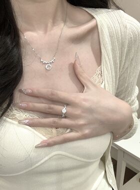 S999纯银冰种天然玉髓项链女轻奢高级时尚设计锁骨链颈链