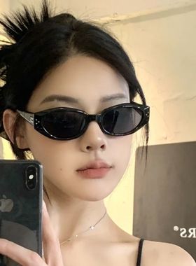 2025新款窄框猫眼墨镜女高级感韩版太阳镜防紫外线复古个性小圆脸