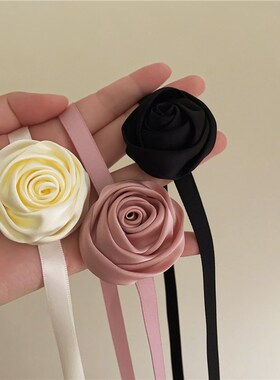 落入玫瑰池~超仙法式复古氛围感复古缎面花朵项链 高级感小众颈链