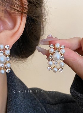 珍珠项链毛衣链轻奢高级感锁骨链耳环套装法式气质新娘婚纱配饰女