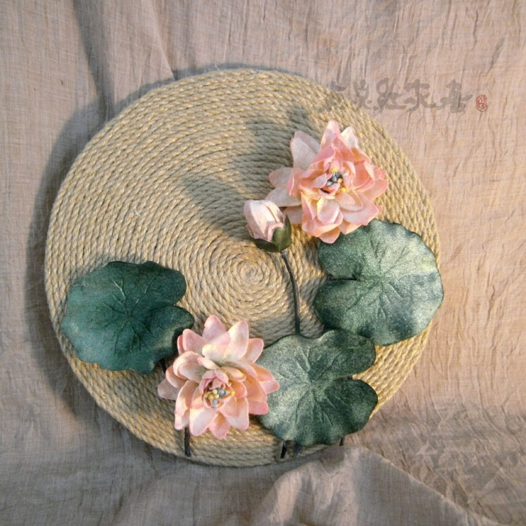 荷塘月色莲花仿真布艺麻绳圆形装饰画家居壁饰挂件干花玄关墙饰 - 图1