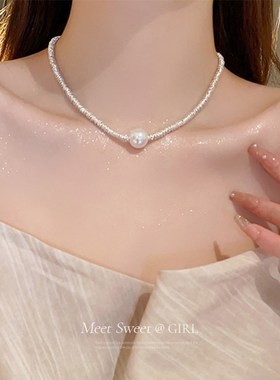 碎银形吊坠珍珠项链2024新款爆款毛衣链女轻奢小众锁骨链颈链配饰
