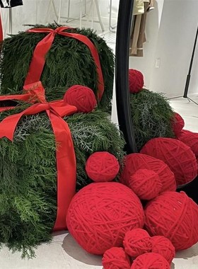 新年红毛线球商场橱窗红色毛线球美陈布置商场红色装饰泡沫球道具