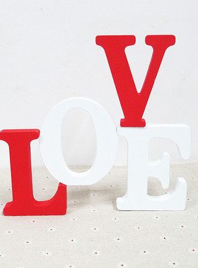 创L英文字母意O件E摆V婚庆婚礼新房间装饰品卧室柜台店铺橱窗摆件