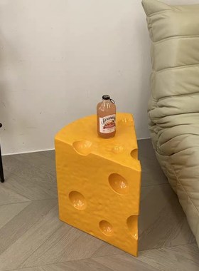 潮流家居奶酪芝士凳子家用门口换鞋凳网红创意客厅装饰品沙发摆件
