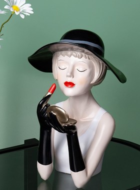 都市气质女郎创意摆件少女简约客厅桌面玄关服装店装饰品