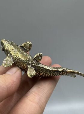 黄铜鲤鱼小摆件纯铜迷你小鱼儿手把件招财铜鱼年年有余茶宠装饰品