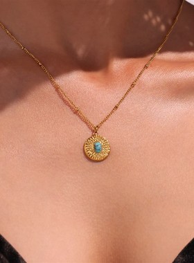 谜丽 不锈钢米珠链条圆牌绿松石锁骨项链镀18K真金颈链保色饰品女