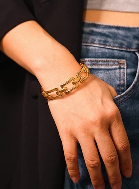 跨境新款几何镂空链条开口手镯不锈钢镀18k真金时尚个性潮流饰品