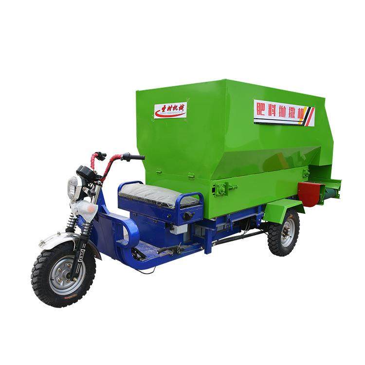 奶牛养殖电动喂料车5立方tmr饲料撒料车双侧撒料柴油撒料车,淘宝优惠券,粉丝福利购,淘宝优惠卷