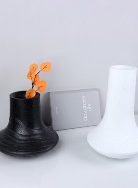 简约现代黑白色树脂仿木纹轻奢花瓶摆件样板间玄关电视柜插干花器