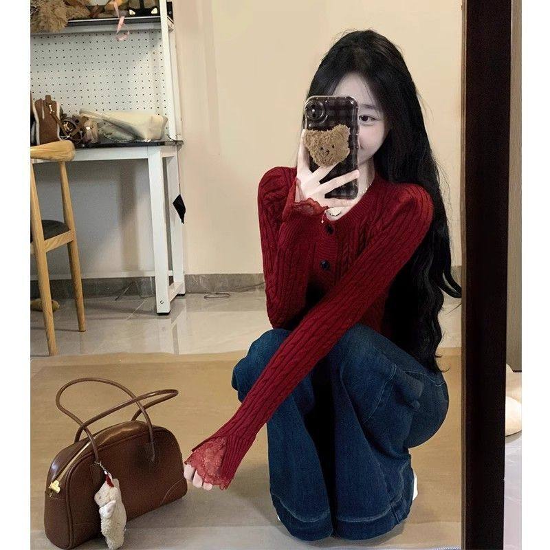 圣诞新年红色蕾丝边麻花收腰毛衣女秋冬内搭打底miu系针织衫上衣,淘宝优惠券,粉丝福利购,淘宝优惠卷