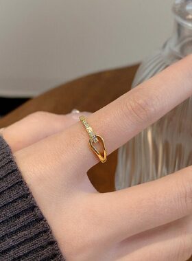 水滴排钻食指戒指女小众设计时尚钛钢18k金个性高级感不掉色指环