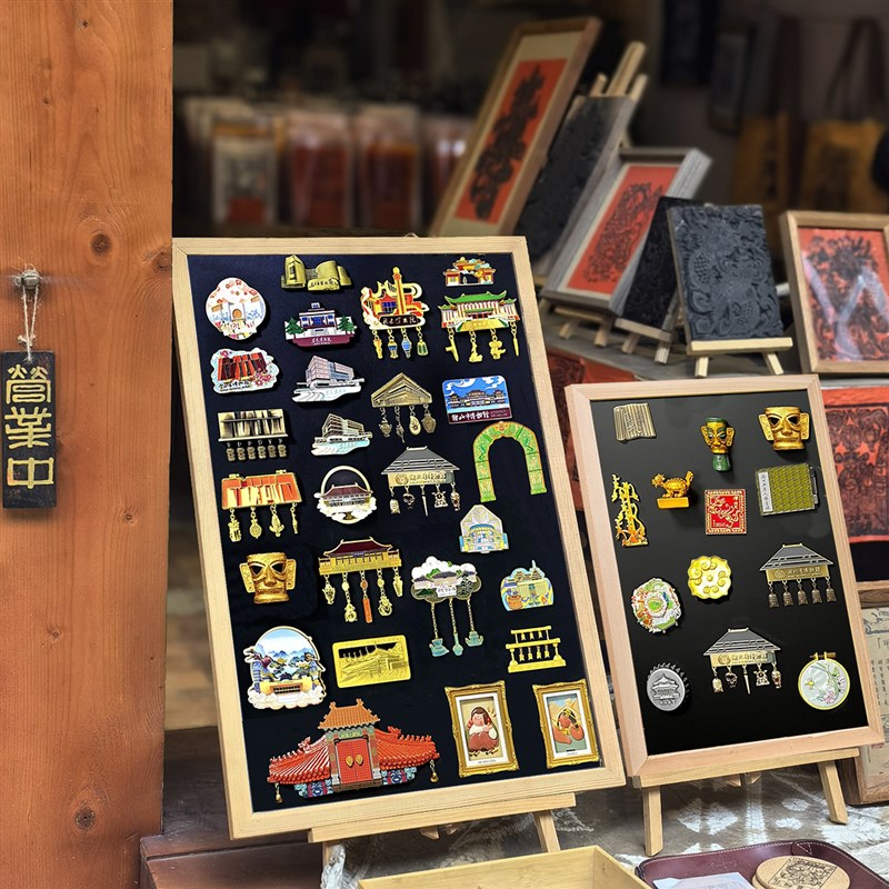 磁吸板小黑板冰箱贴展示板桌面吧唧徽章周边磁铁收纳板磁性收集架 - 图2