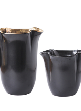 现代简约欧式花边陶瓷花r瓶摆件家居客厅黑白色插花器样板间装饰